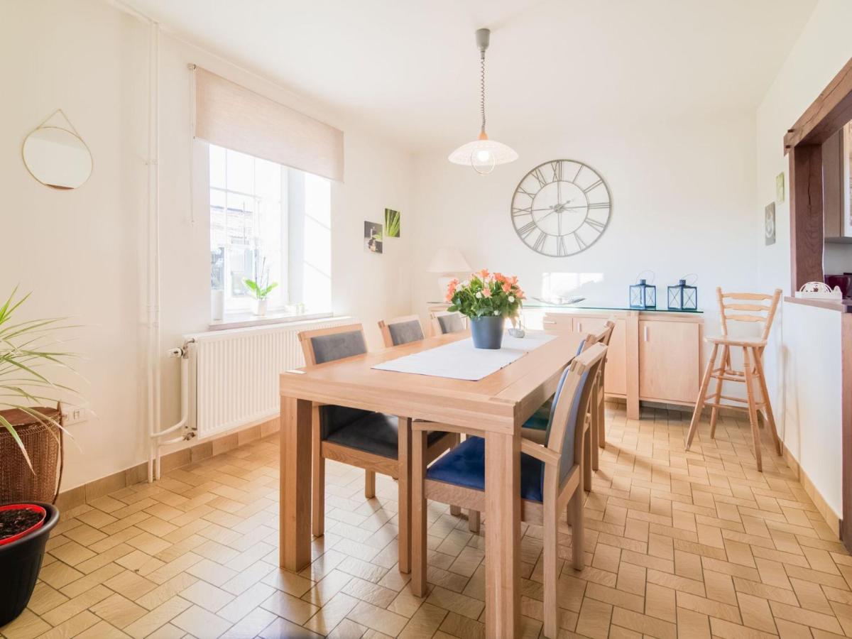 Pretty Farmhouse In Houffalize With Courtyard Esterno foto