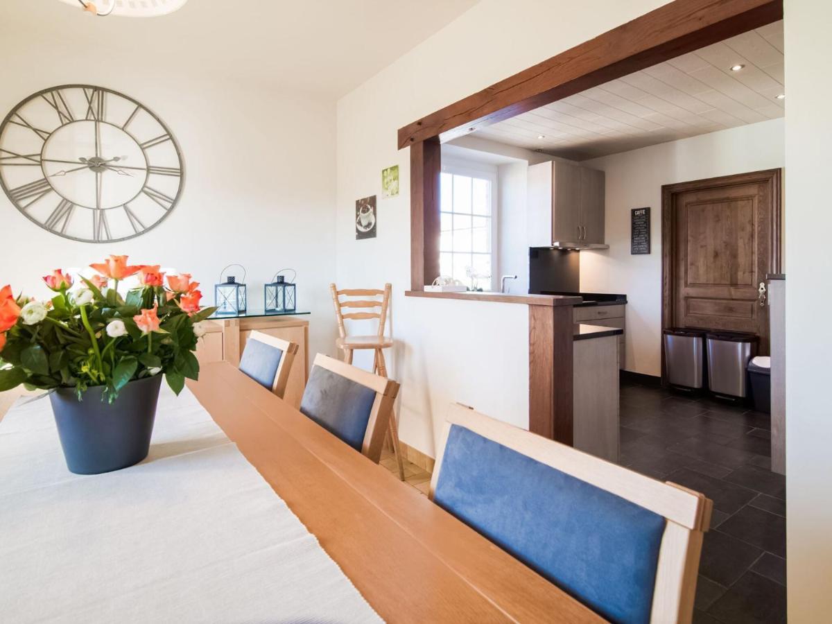 Pretty Farmhouse In Houffalize With Courtyard Esterno foto