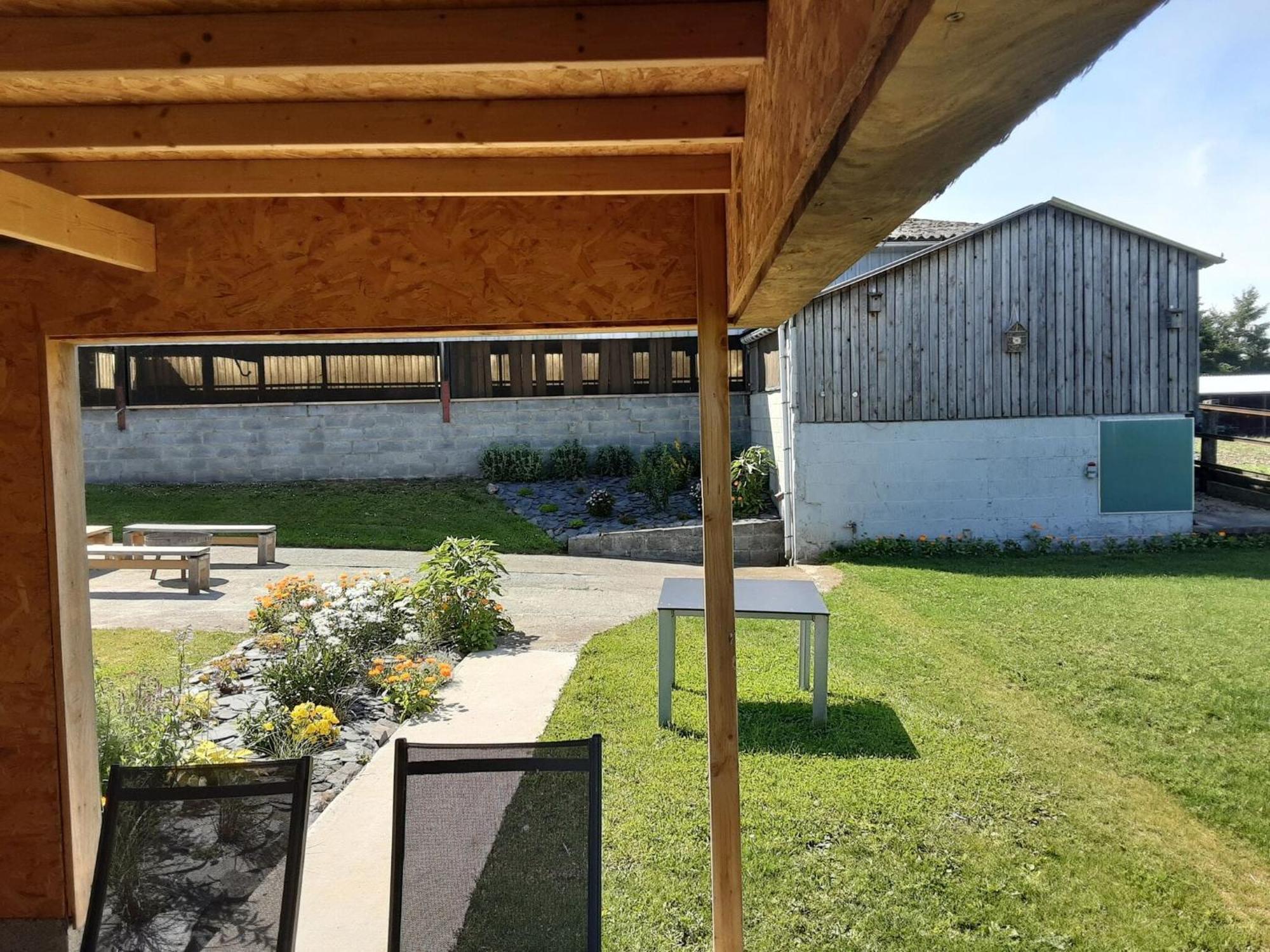 Pretty Farmhouse In Houffalize With Courtyard Esterno foto